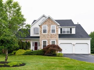 517 Dublin Dr, Downingtown, PA 19335