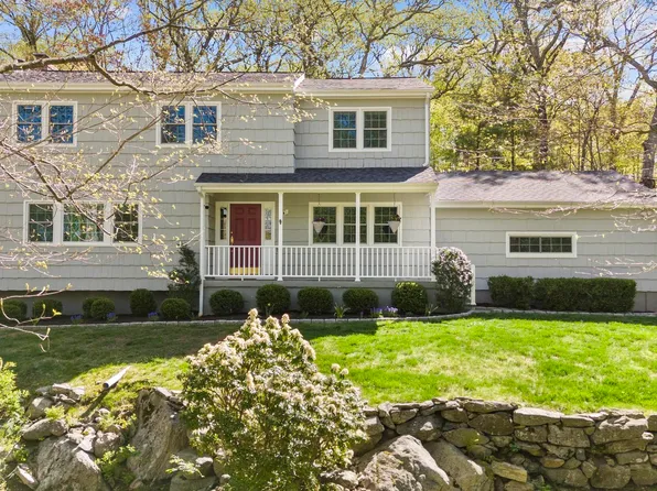 16 Black Twig Place, Stamford, CT 06903