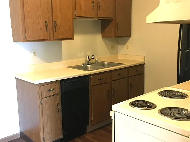 5941-5945 Joanne Dr — Photo 11