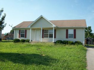127 Greystone Dr, Springfield, TN 37172