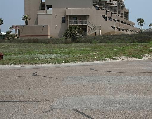 2nd image of 110 Sea Bird Ln