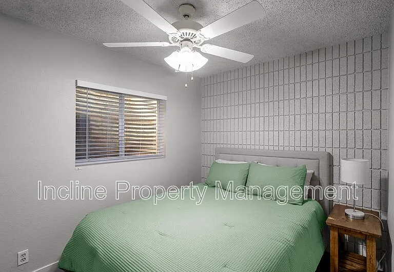 781 N Valley View Dr #16 — Photo 42