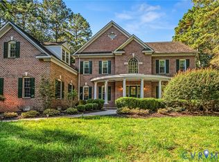 5900 Country Walk Rd, Midlothian, VA 23112