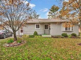 137 Thistle Lea, Williamsville, NY 14221