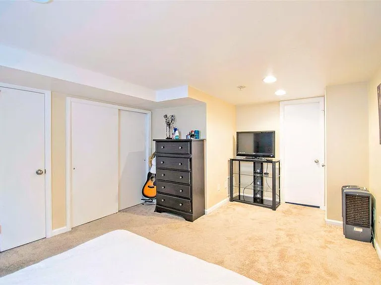 1444 Grand Ave — Photo 3
