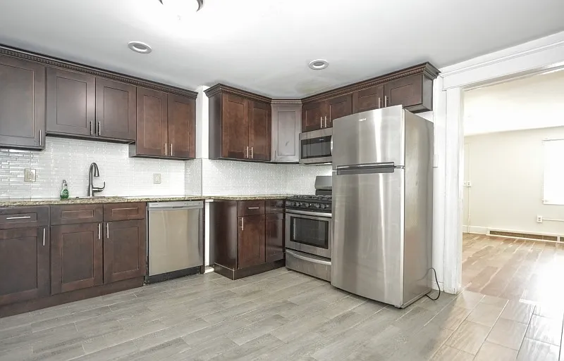 2 bed, $2,500 — Photo 4