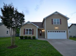 1508 Reasons Dr, Clarksville, TN 37042