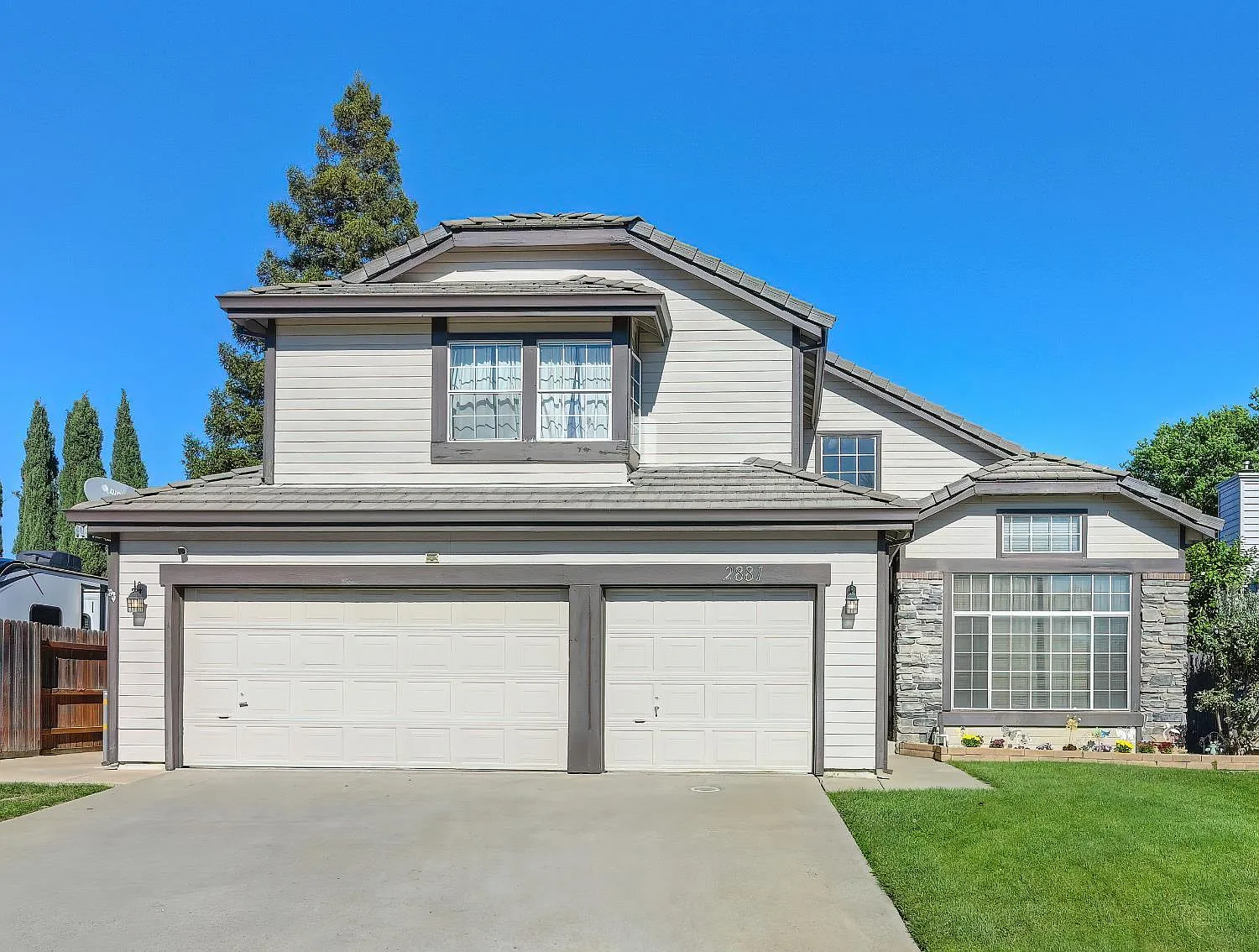 2881 Perez Ct photo 1