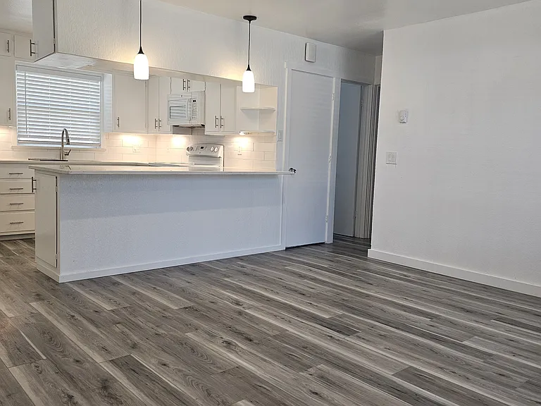 8708 SE 32nd Ave — Photo 14