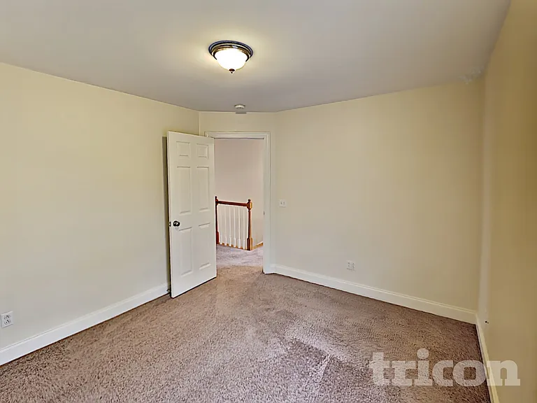 1705 Walden Ct — Photo 12
