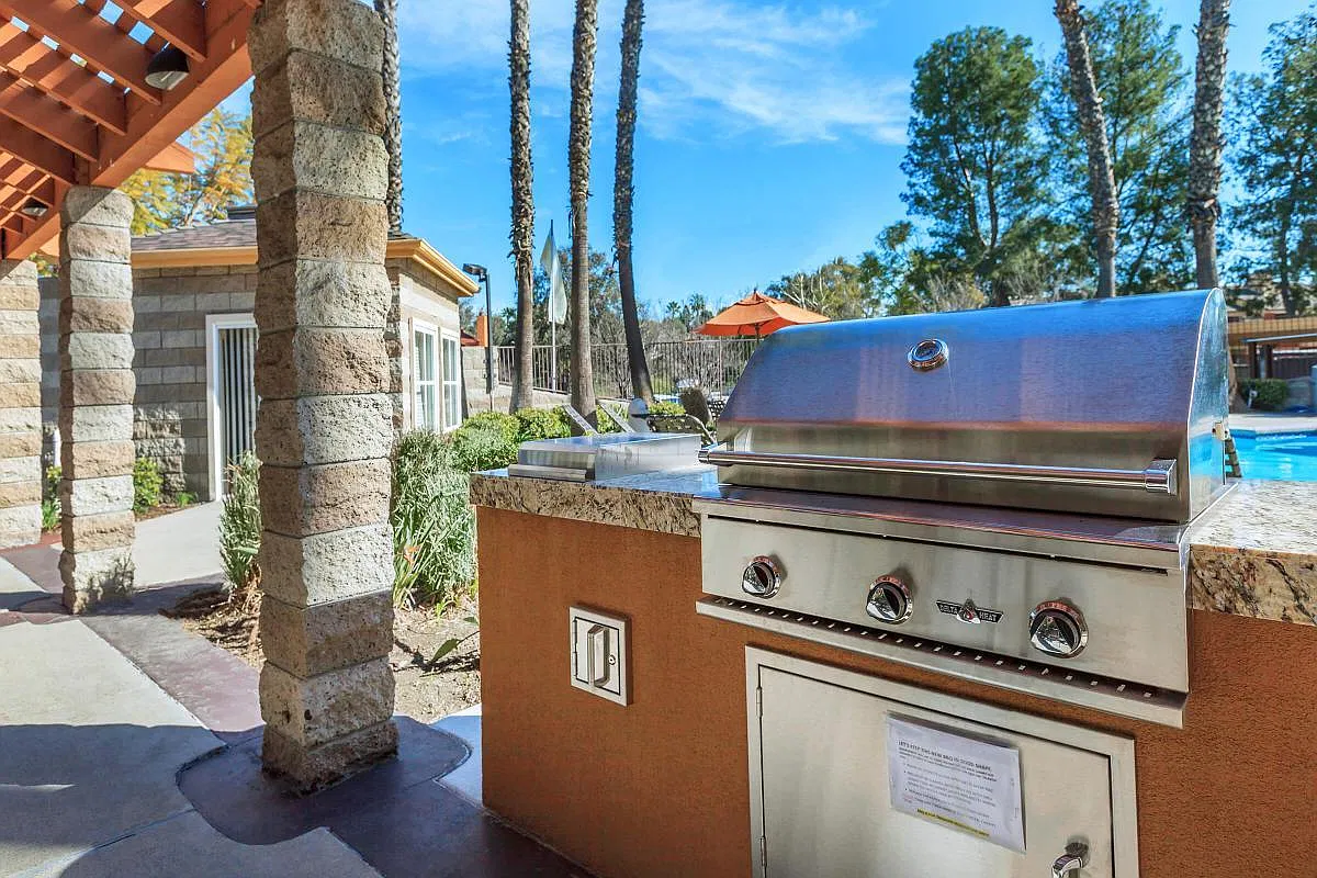 Creekside Laguna Apartments — Photo 4