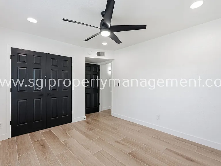 5040 E Columbine Dr — Photo 20