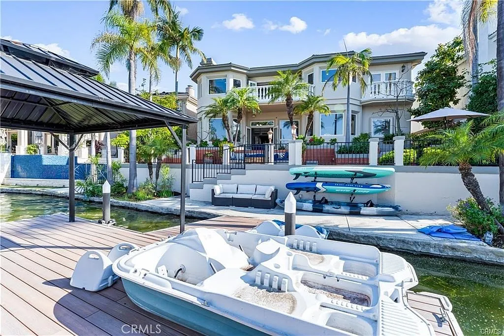 5 bed, 7.0 bath, 5558 sqft, $14,000 — Photo 1