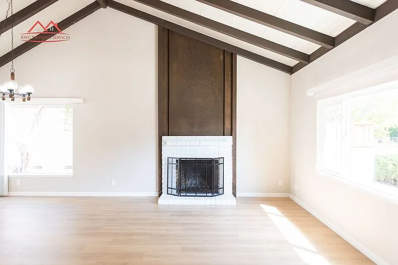 4 bed, 2.0 bath, 1750 sqft, $5,750 — Photo 3