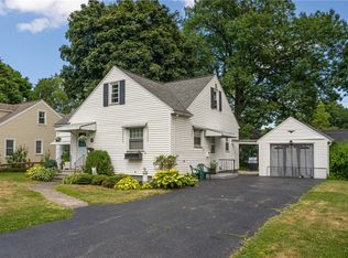 65 Duffern Dr, Rochester, NY 14616