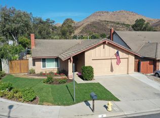 41 Los Vientos Dr, Thousand Oaks, CA 91320