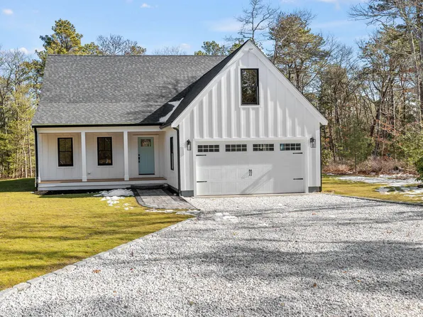 294 Mashpee Neck Road, Mashpee, MA 02649