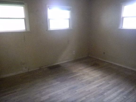 3rd image of 3617 E 31st Ave