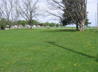 510 5th St, Lyle, MN 55953