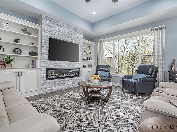 3rd image of 3438 Winding Stream Dr NW