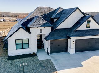 19025 Ridge Line Rd, Catoosa, OK 74015