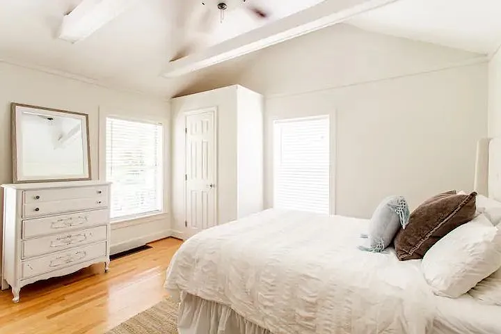 5204 Nevada Ave — Photo 6