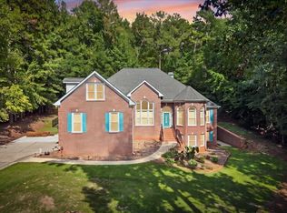 70 Costleys Bridge Dr, Oxford, GA 30054