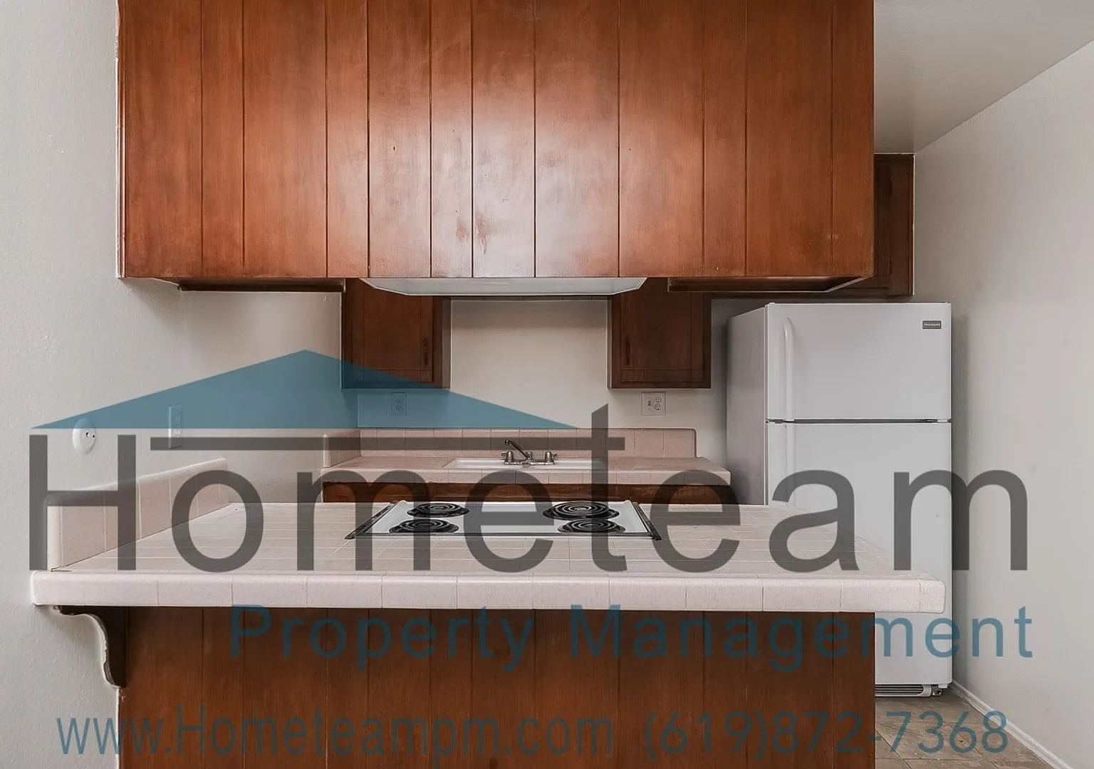 279 Moss St — Photo 4