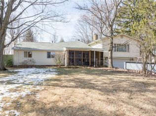 9297 Briar Dr, Streetsboro, OH 44241