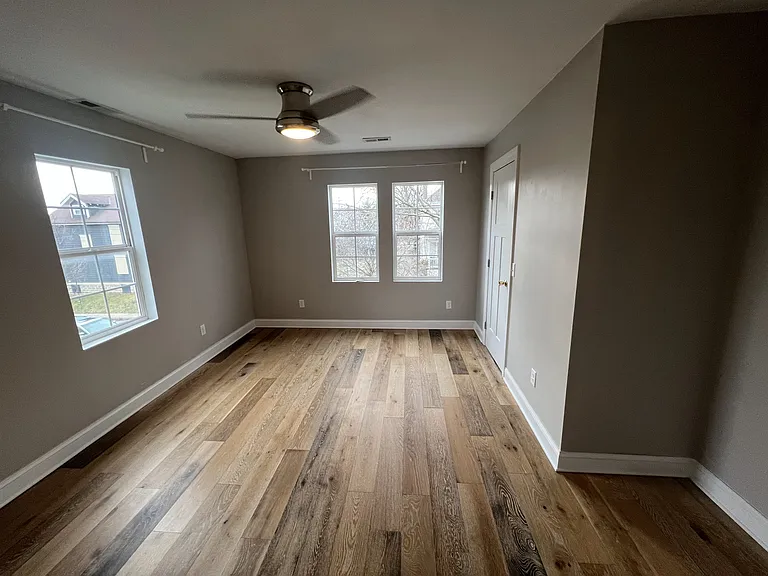 1342 Hamlet St — Photo 12