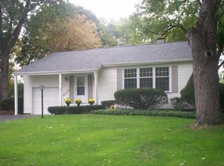 356 Village Ln, Rochester, NY 14610