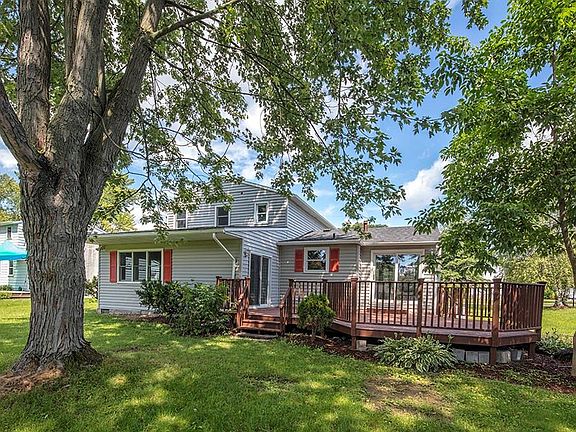 4th image of 8065 Trina Cir