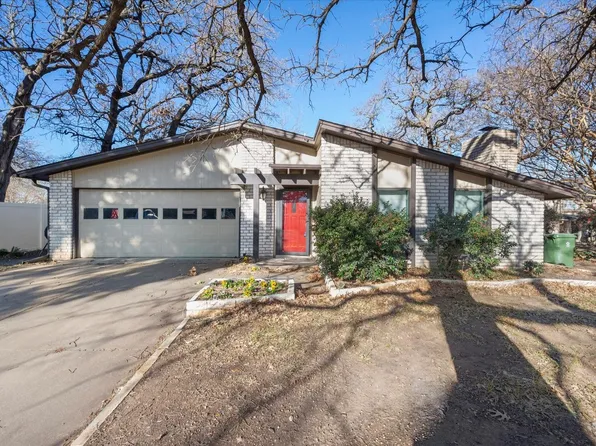 2500 Ridgemoor Ct, Arlington, TX 76016