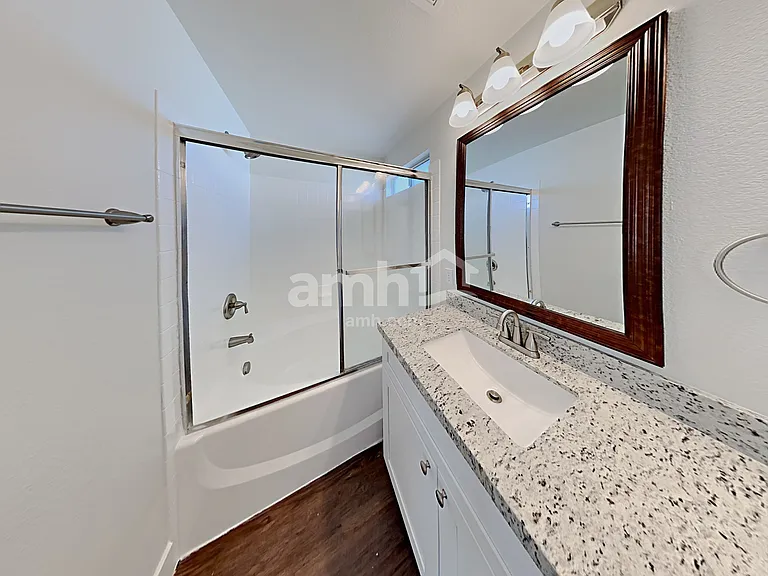921 Shades End Ave — Photo 10