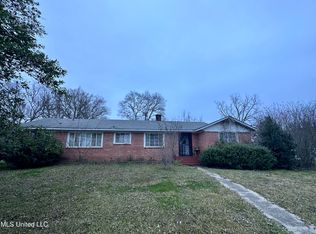 101 Main Ave, Newhebron, MS 39140