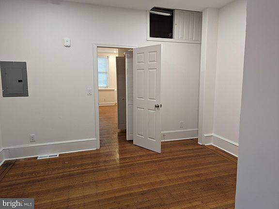 4th image of 327 Pine St #A