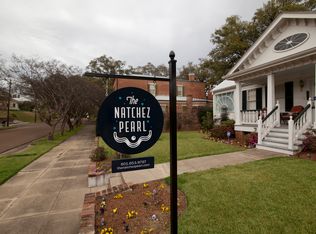 309 N Pearl St, Natchez, MS 39120