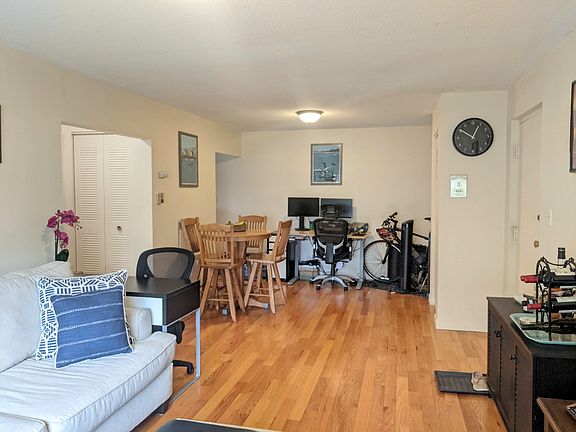 3rd image of 12 Cameron Ave APT 11