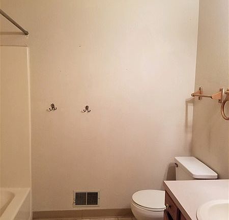3rd image of 2661 Kragspough Ct