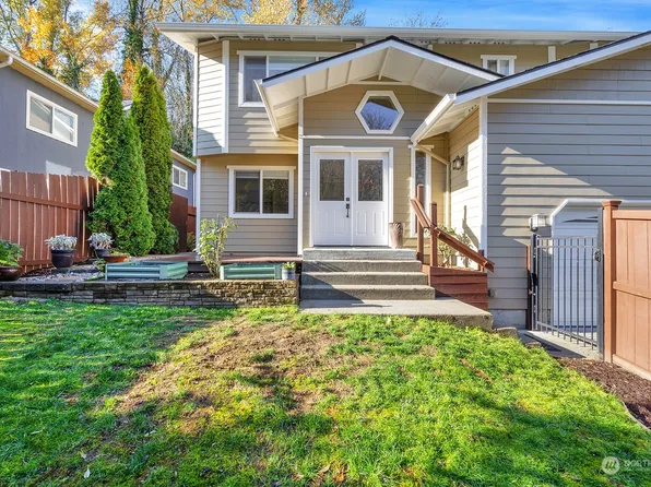 7327 Dumar Way SW, Seattle, WA 98106