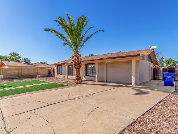 3rd image of 2064 W CAMINO Circle