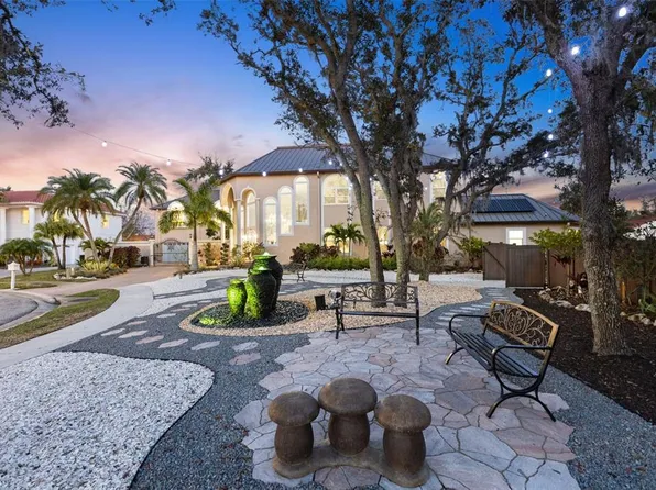 3025 Oakmont Dr, Clearwater, FL 33761