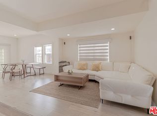 1026 Westchester Pl, Los Angeles, CA 90019