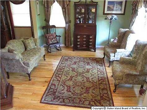 4th image of 81 Ramblewood Ave