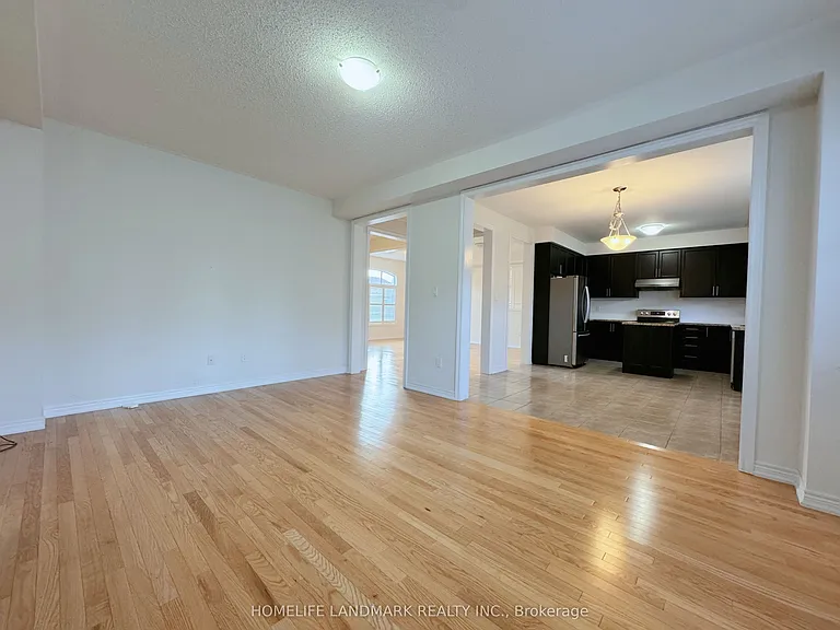 35 Hyacinth St — Photo 10