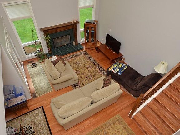 2nd image of 4272 Westbrook Dr