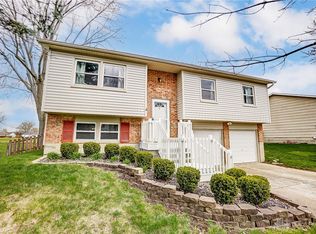 156 Lexington Farm Rd, Englewood, OH 45322