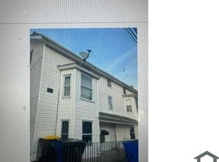 32 Tecumseh St #1E, Fall River, MA 02721