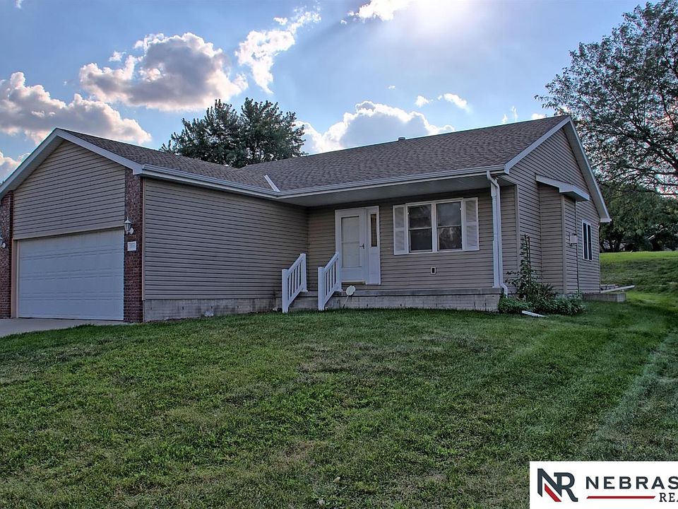 1st image of 1841 N 79th St
