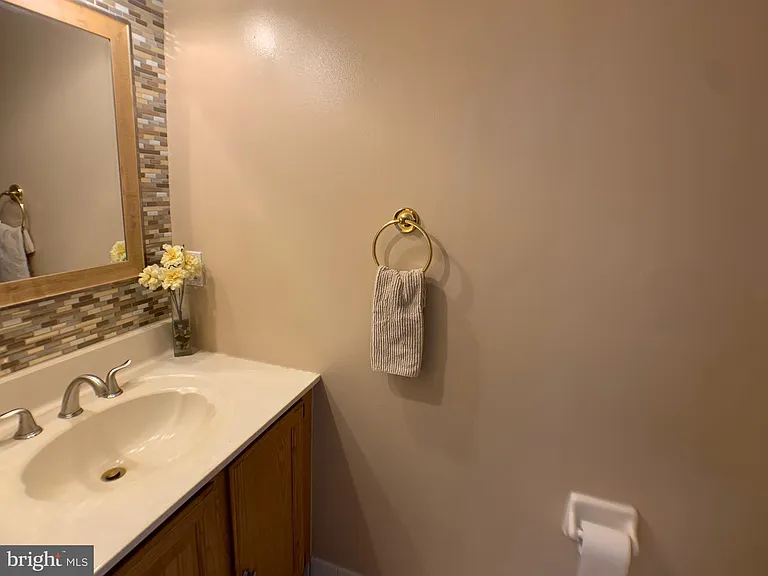 41 Ketley Pl — Photo 5